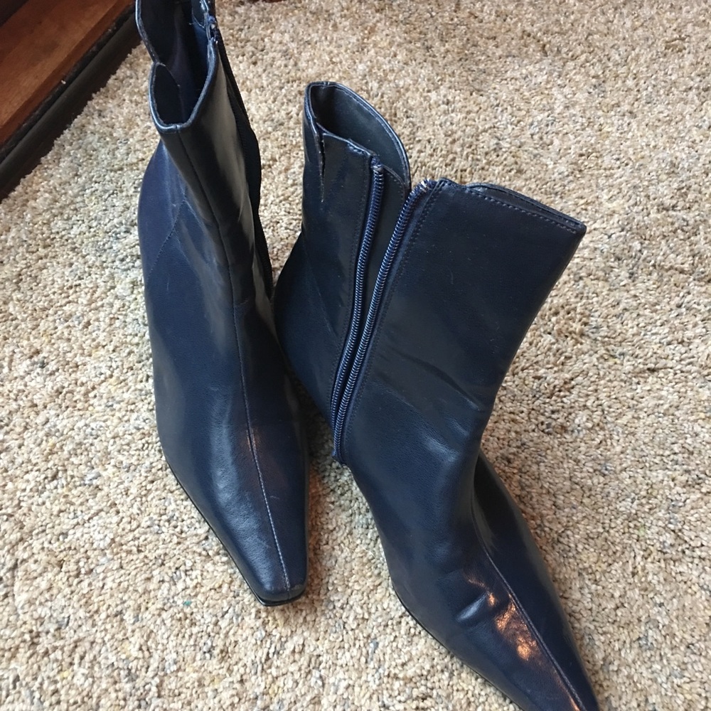 Women’s ankle boots/booties